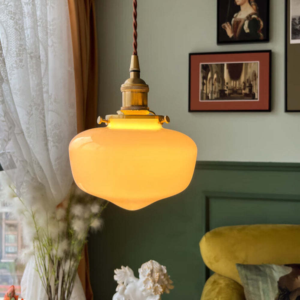 Retro Brass Lantern Pendant Light – Timeless Elegance with Vintage Charm