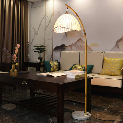 Japanese Bamboo Floor Lamp – Minimalist Zen-Inspired Lighting for a Tranquil Atmosphere