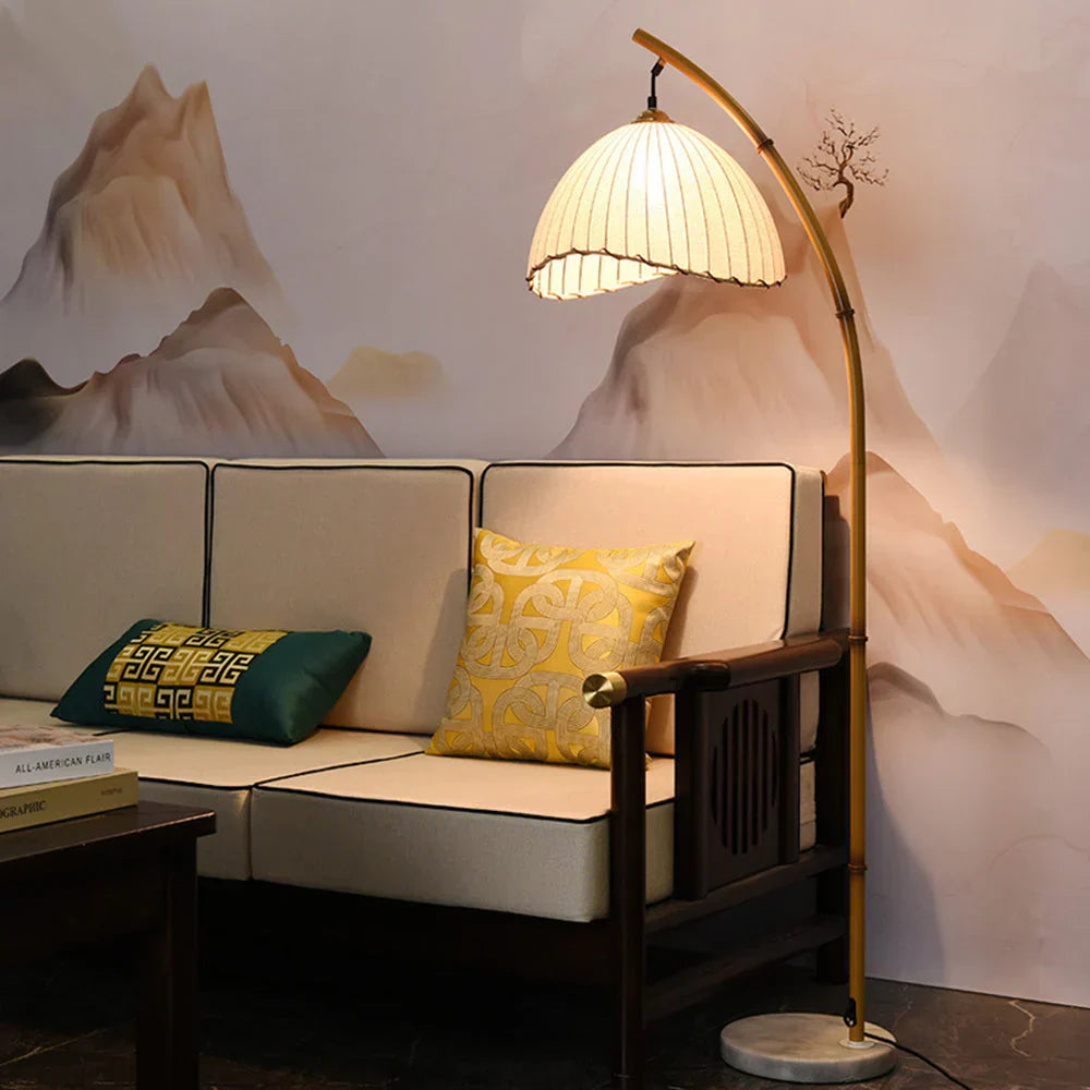 Japanese Bamboo Floor Lamp – Minimalist Zen-Inspired Lighting for a Tranquil Atmosphere