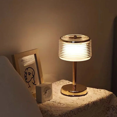 Elegant Crystal Ring Table Lamp – A Statement of Sophistication