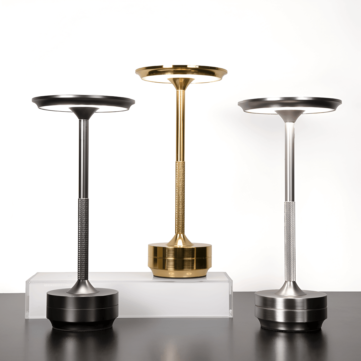 AmbiGlow™ Wireless Table Lamp – Elegant LED Lighting for Any Space