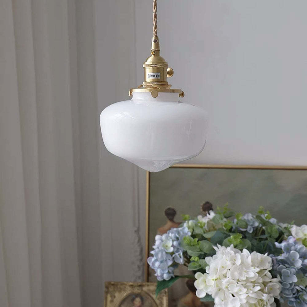 Retro Brass Lantern Pendant Light – Timeless Elegance with Vintage Charm