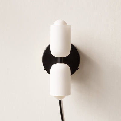 Minimalist Acrylic Wall Light – Soft Up & Down Lighting for a Warm Ambiance