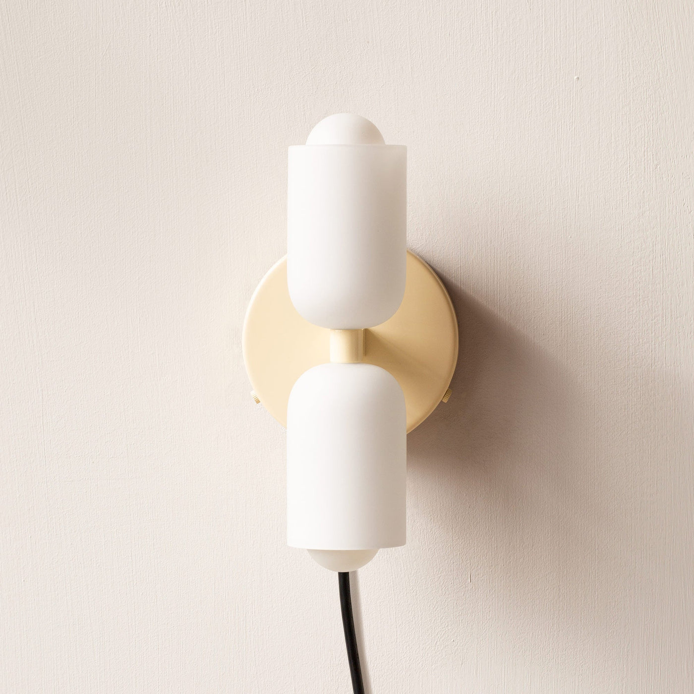 Minimalist Acrylic Wall Light – Soft Up & Down Lighting for a Warm Ambiance