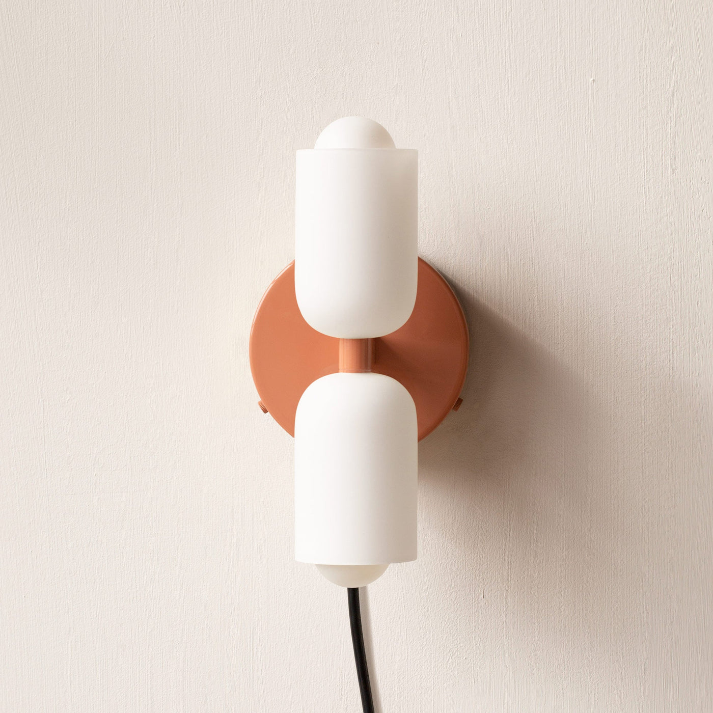 Minimalist Acrylic Wall Light – Soft Up & Down Lighting for a Warm Ambiance