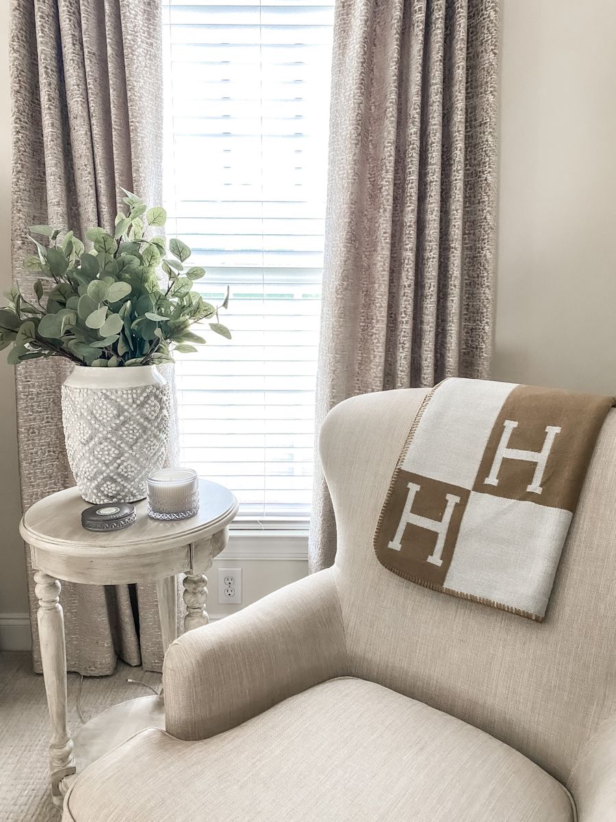LuxBlanket – Premium Wool & Cashmere Throw for Ultimate Comfort and Elegance