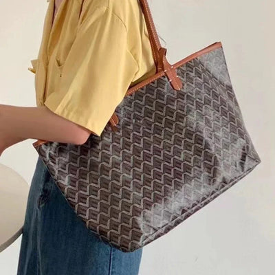 ElegantShopper Tote Bag – Spacious, Stylish & Practical