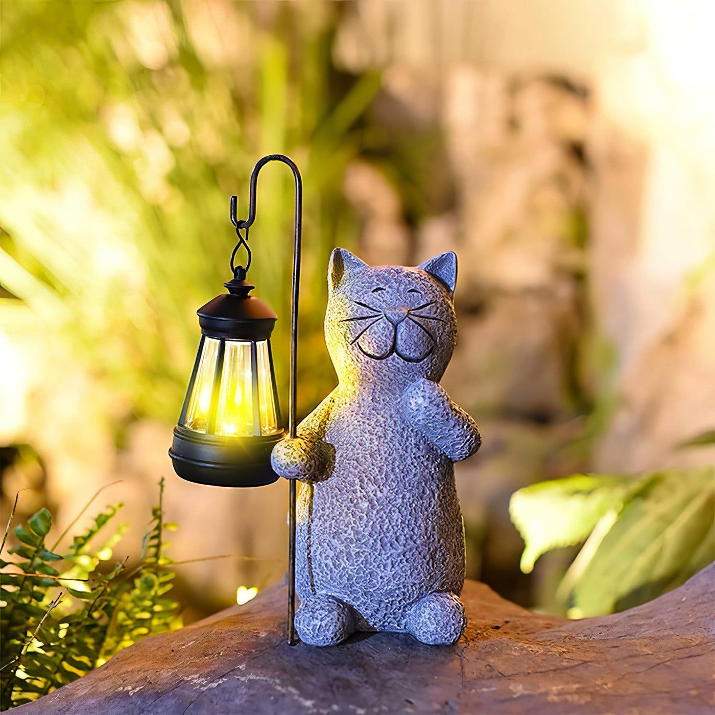 Goldglowing Cat – Solar-Powered LED Garden Statue with Automatic Light Sensor