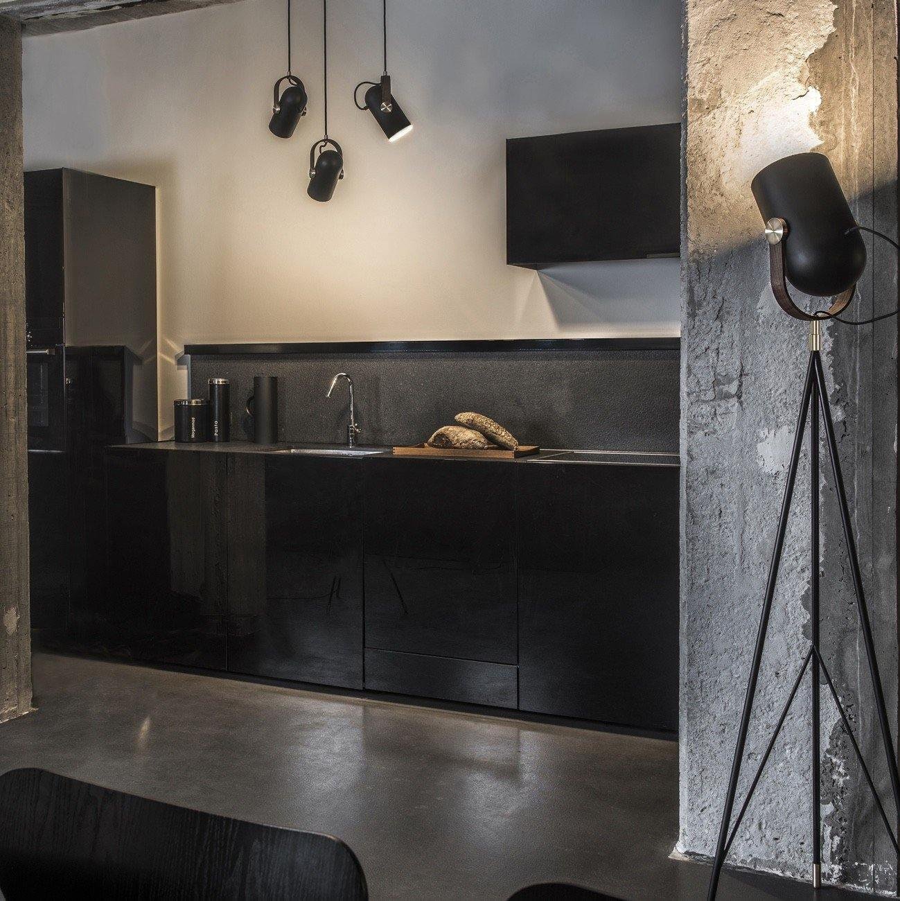 Karronade Pendant Light – Industrial Marine-Inspired Hanging Lamp