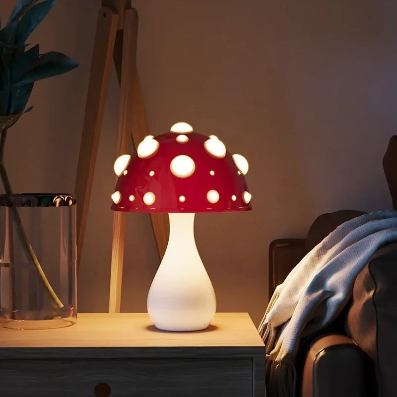 Amanite Table Lamp – Elegant and Enchanting Mushroom-Inspired Design