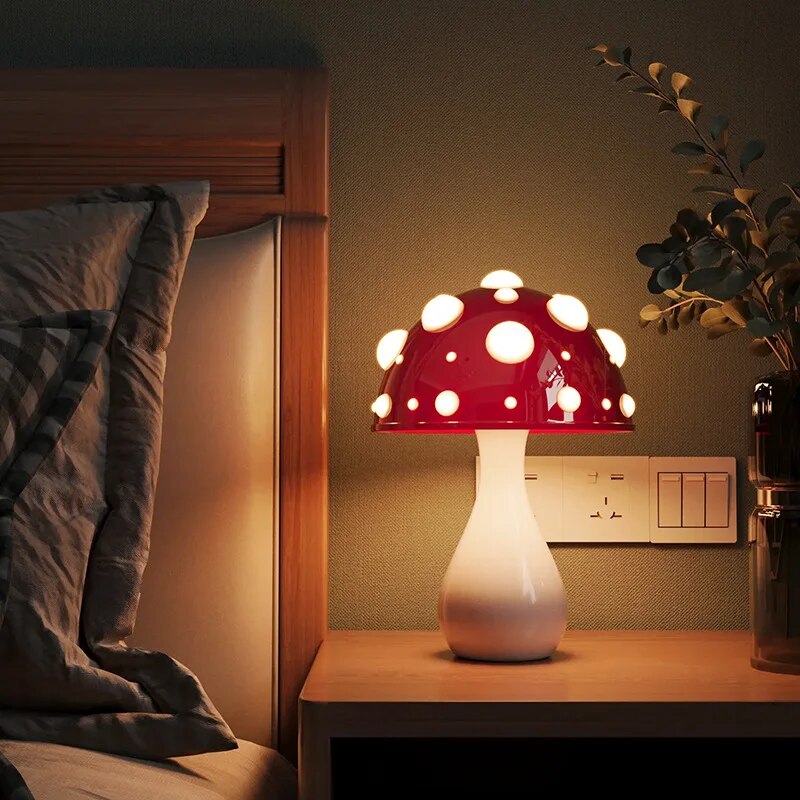 Amanite Table Lamp – Elegant and Enchanting Mushroom-Inspired Design