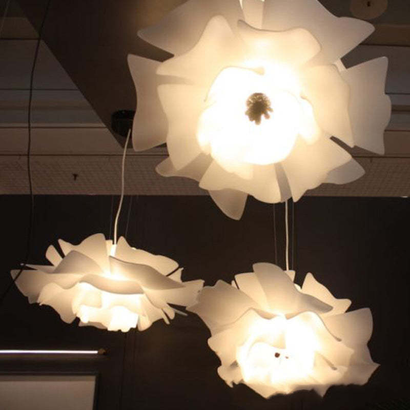 Bella Modern Design Pendant Lamp – A Floral Touch for a Blooming Atmosphere