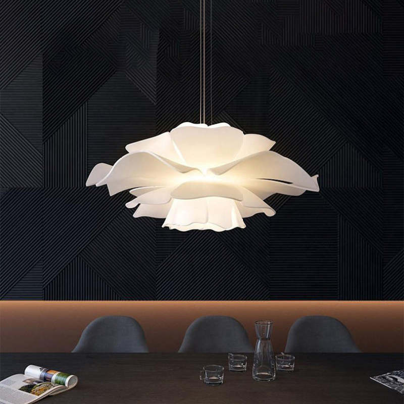 Bella Modern Design Pendant Lamp – A Floral Touch for a Blooming Atmosphere