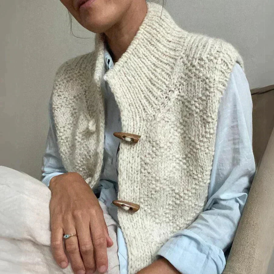 Buttoned Cotton Cardigan – Chic and Comfortable Casual Style
