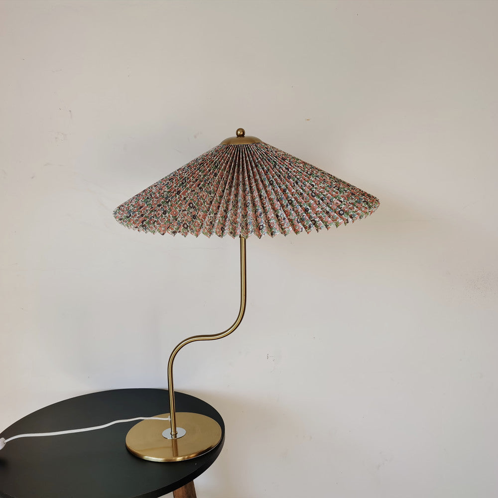 UmbrellaLamp – Elegant LED Touch Lamp for a Tranquil Ambience