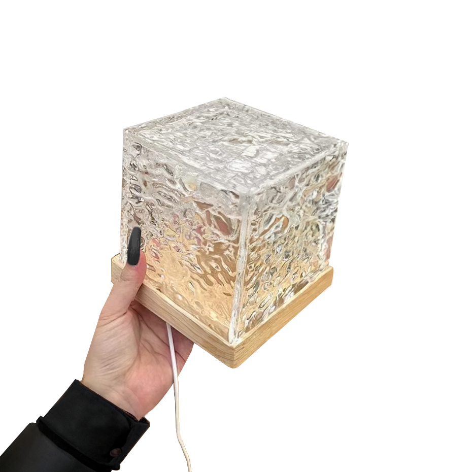 Qrismora Aurora Lamp – Captivating Northern Lights for a Tranquil Ambience