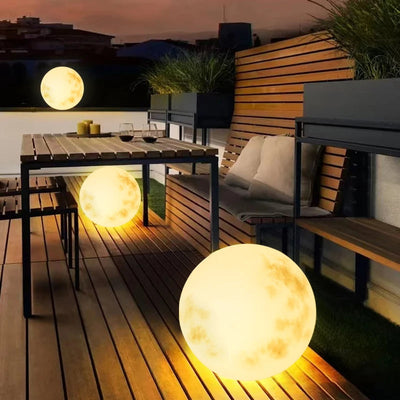 Moonlight Garden Lamp – Enchanting Outdoor Illumination with a Celestial Glow