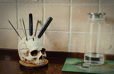 Gothic Skull Knife Holder – Handmade, Unique Kitchen Décor with Maximum Functionality