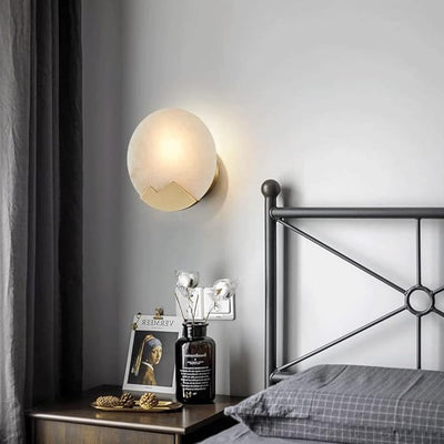 Nordic Minimalist Marble Wall Light – Elegant Brass & Marble Accent Lighting