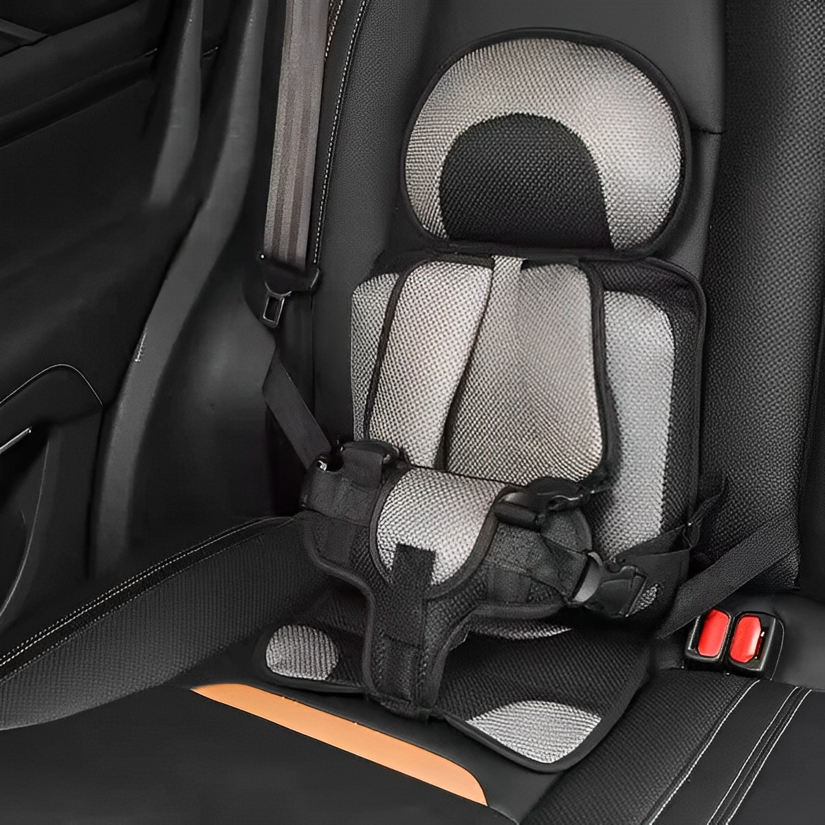 BabyMax Portable Car Seat – Lightweight, Safe & Travel-Friendly