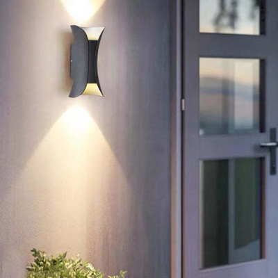 Waterproof LED Wall Light – Modern Aluminium Outdoor Lamp for Patios & Pathways