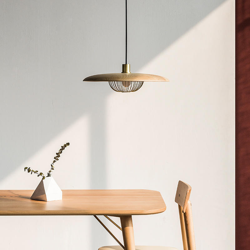 Imitation Wood Grain Pendant Light – Nordic-Style Hanging Lamp for Rustic Interiors