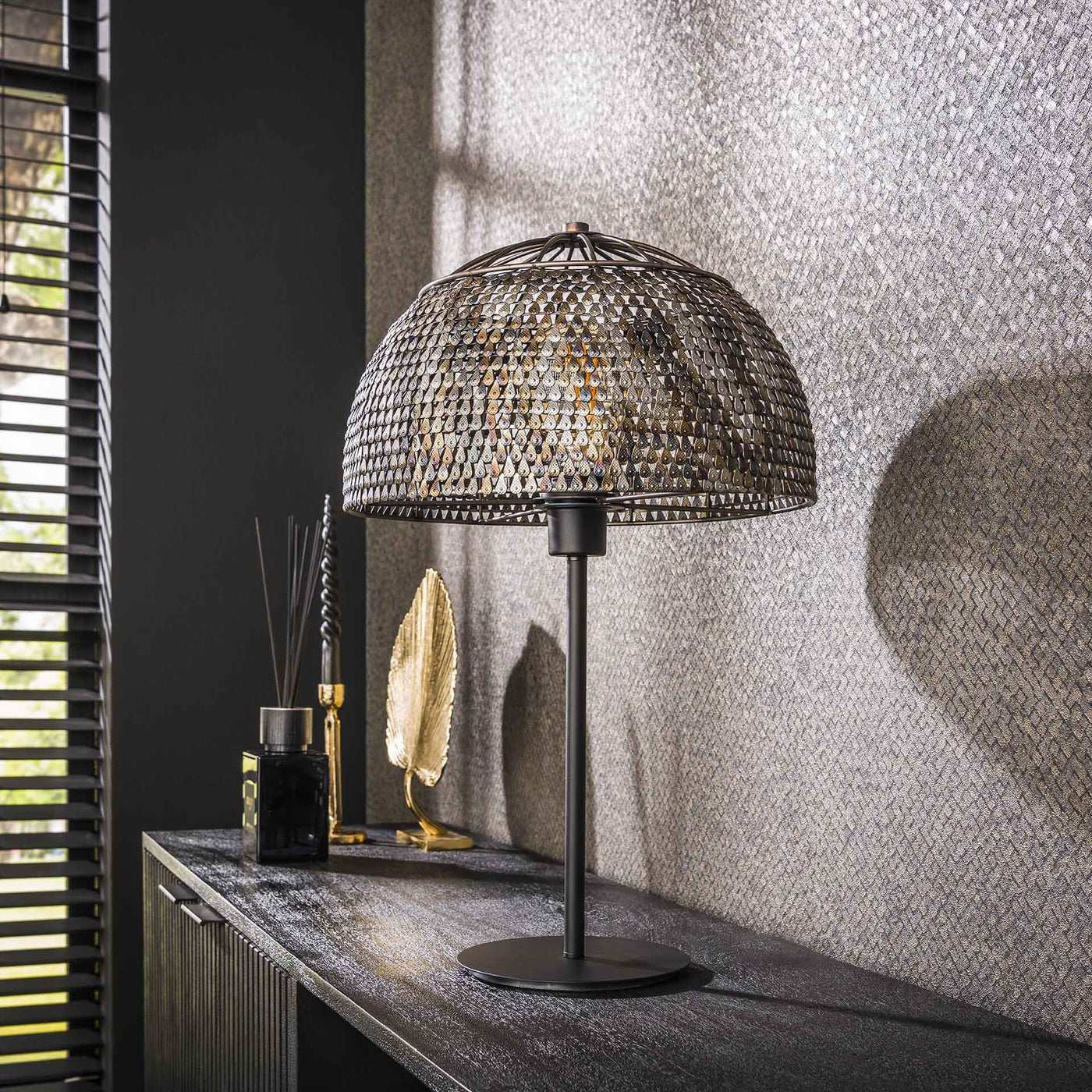 LumeaLamp | Elegant Table Lamp with Handcrafted Metal Shade