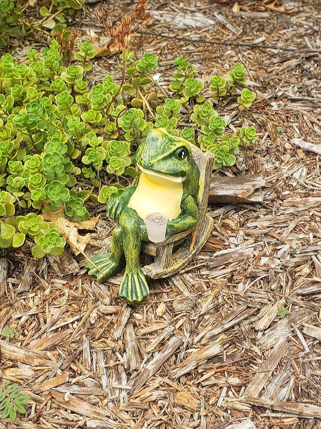 Glowing Garden Frog – Solar-Powered Outdoor LED Decorative Statue