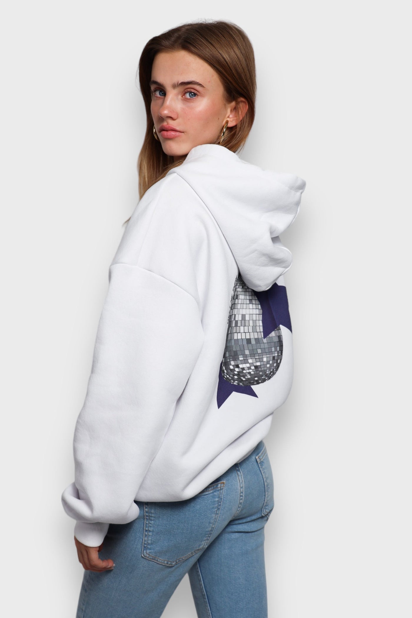 GlamShine Hoodie – Add a Sparkling Touch to Your Everyday Style!