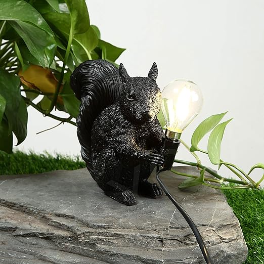 Nordic Squirrel Table Lamp – Playful & Cozy Lighting for Any Space