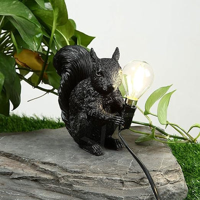 Nordic Squirrel Table Lamp – Playful & Cozy Lighting for Any Space