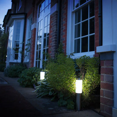 Solar Garden Light – Energy-Efficient Outdoor LED for Pathways & Patios