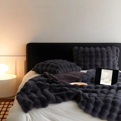 Fluff Bubble Blanket – Luxurious Comfort for Your Bedroom