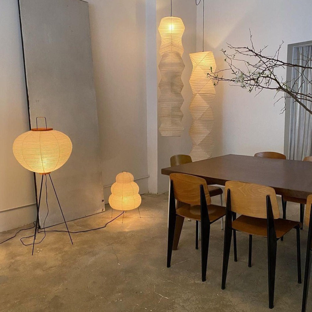 Rice Paper Floor Lamp – Minimalist Soft Glow Lighting for a Tranquil Ambience