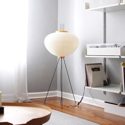 Rice Paper Floor Lamp – Minimalist Soft Glow Lighting for a Tranquil Ambience