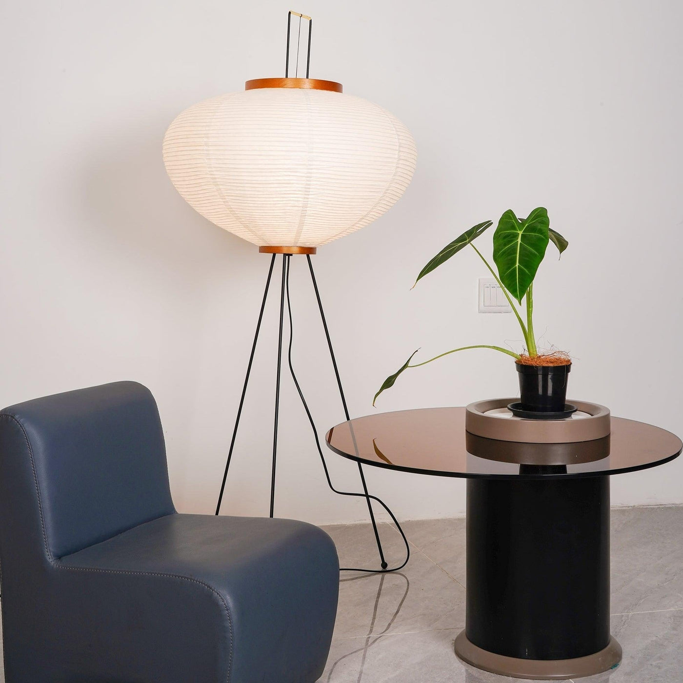 Rice Paper Floor Lamp – Minimalist Soft Glow Lighting for a Tranquil Ambience
