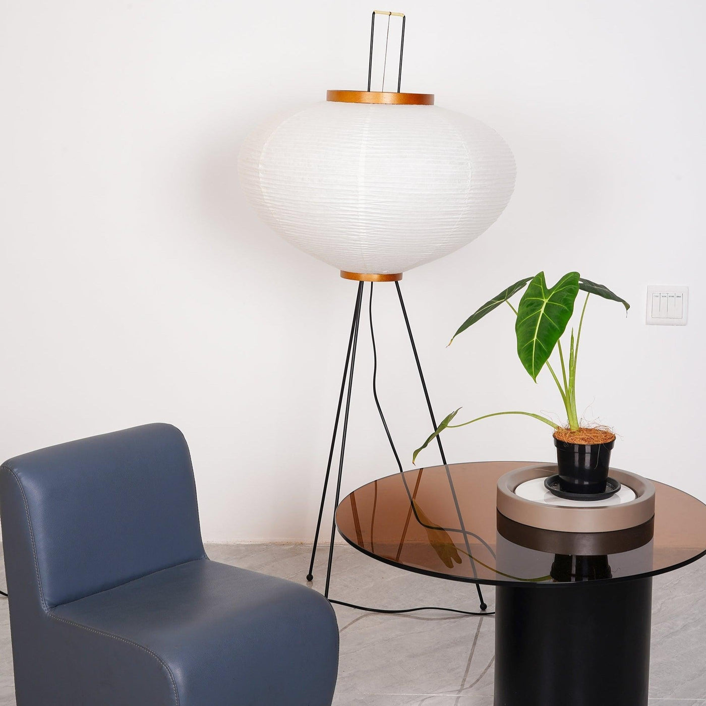 Rice Paper Floor Lamp – Minimalist Soft Glow Lighting for a Tranquil Ambience