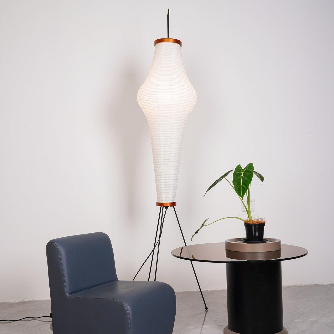 Rice Paper Floor Lamp – Minimalist Soft Glow Lighting for a Tranquil Ambience