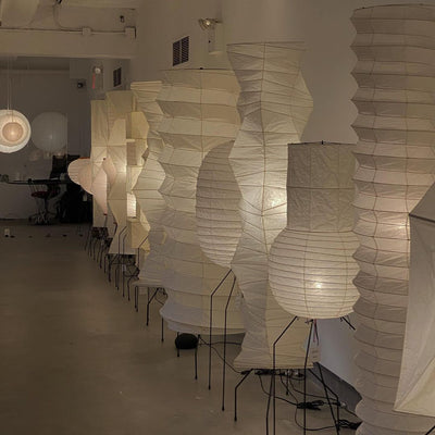 Rice Paper Floor Lamp – Minimalist Soft Glow Lighting for a Tranquil Ambience