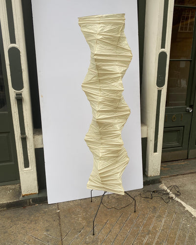 Rice Paper Floor Lamp – Minimalist Soft Glow Lighting for a Tranquil Ambience