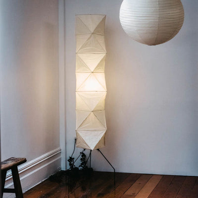Rice Paper Floor Lamp – Minimalist Soft Glow Lighting for a Tranquil Ambience
