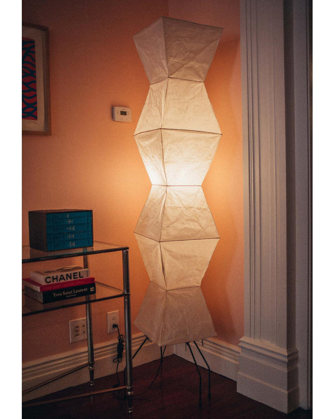 Rice Paper Floor Lamp – Minimalist Soft Glow Lighting for a Tranquil Ambience