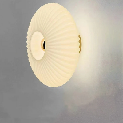 LumiVerre – Elegant Glass Wall Sconce for Warm, Inviting Ambiance