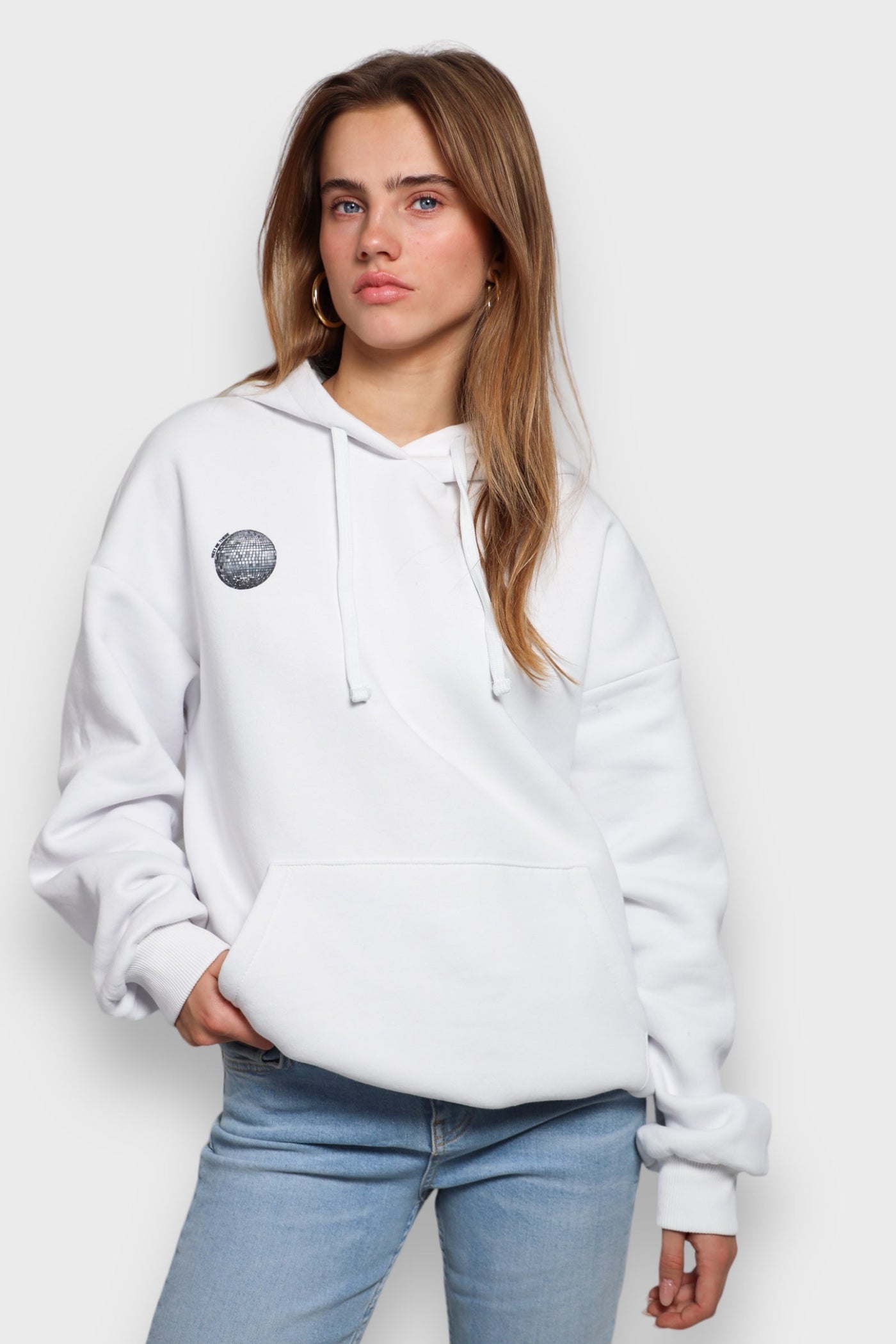 GlamShine Hoodie – Add a Sparkling Touch to Your Everyday Style!