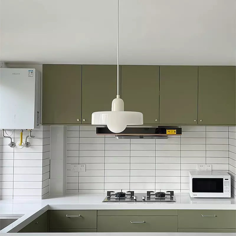 Bauhaus Pendant Light – A Timeless Fusion of Stained Glass & Modern Functionality