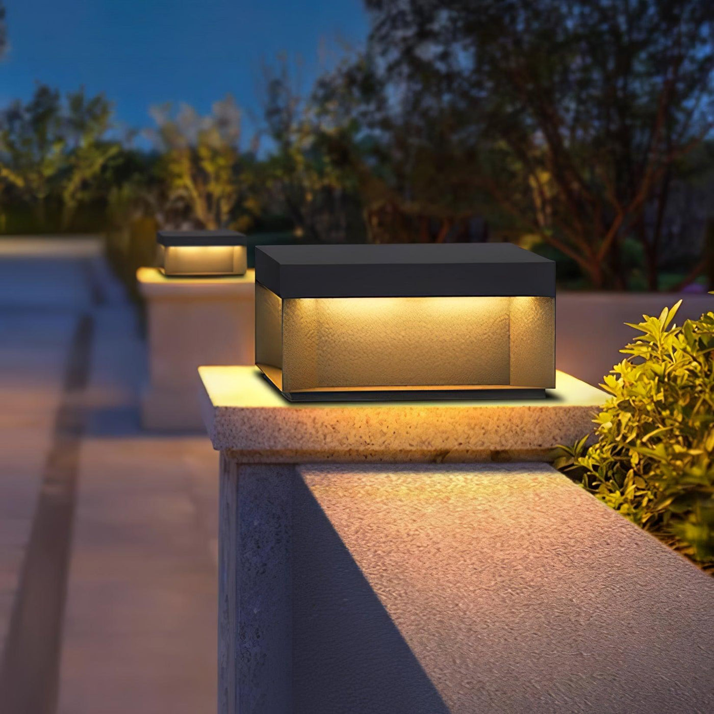 Solar Outdoor Post Light – Weatherproof LED Illumination for Any Landscape