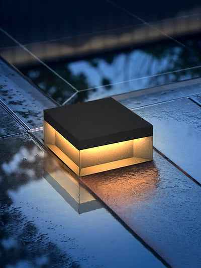 Solar Outdoor Post Light – Weatherproof LED Illumination for Any Landscape