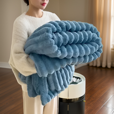 Luxury Fleece Blanket – Ultimate Softness & Warmth for Your Sofa