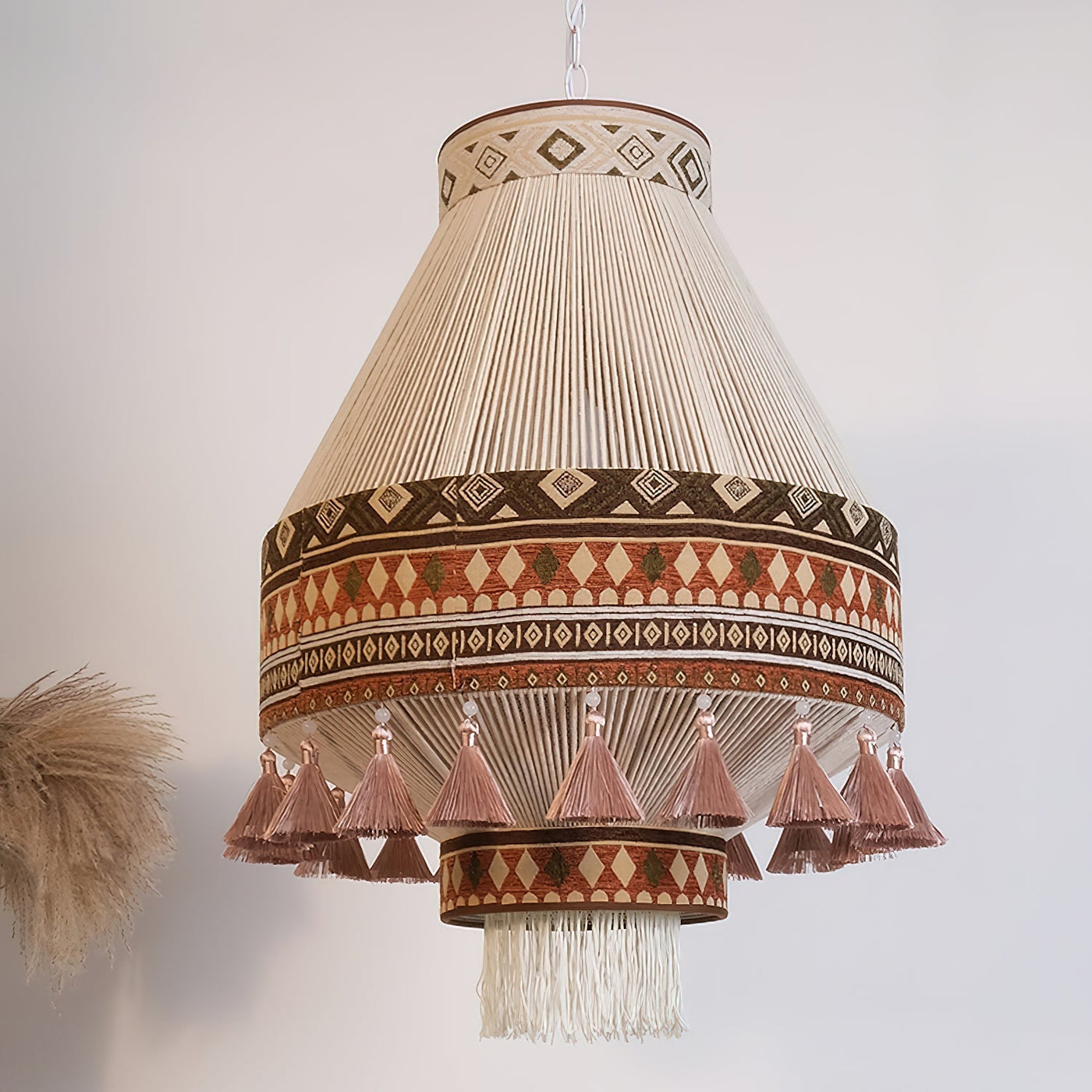Bohemian Fringe Pendant Light – A Blend of Art and Elegance