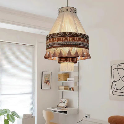 Bohemian Fringe Pendant Light – A Blend of Art and Elegance